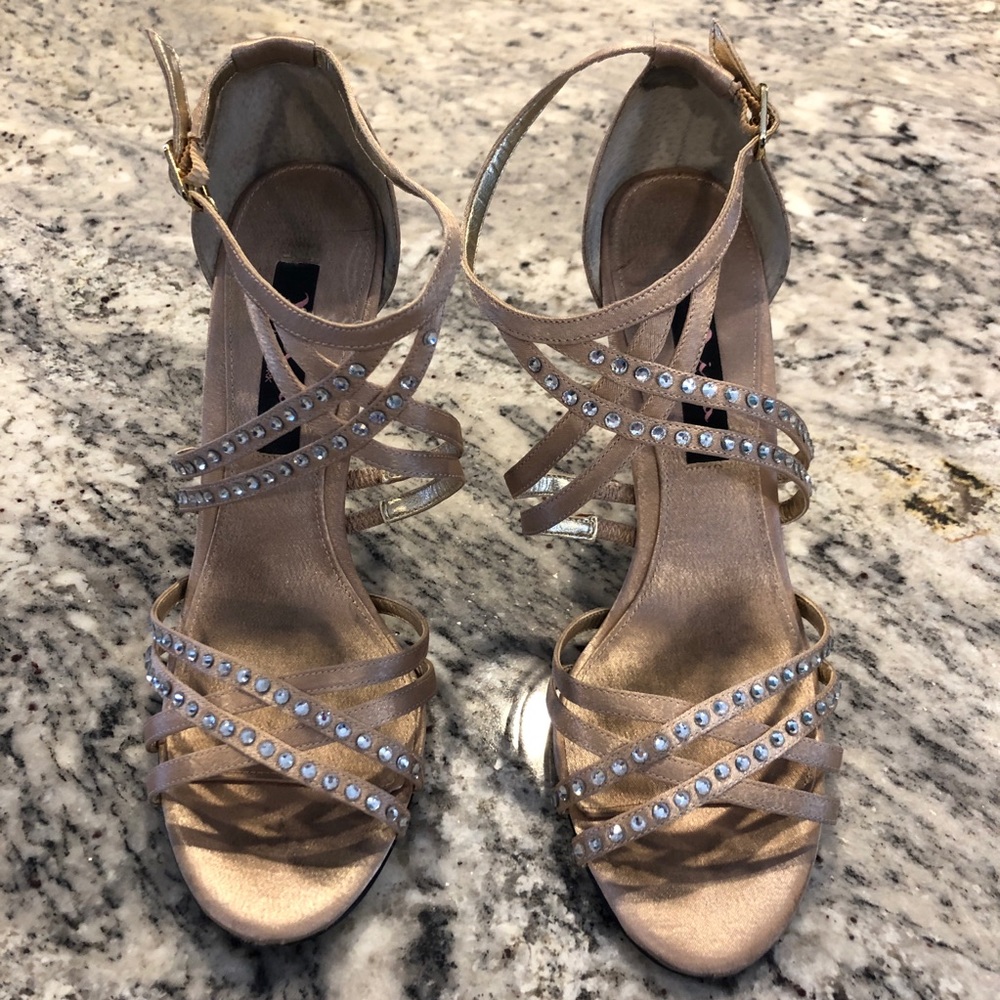 Nina New York pumps